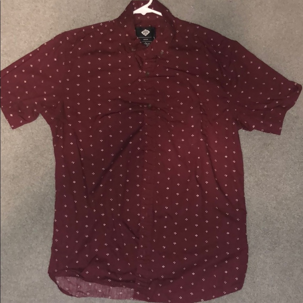 Men’s Short Sleeve Shirt - Maroon